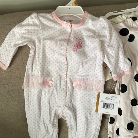 5 new with tags newborn outfits - Picture 1 of 4